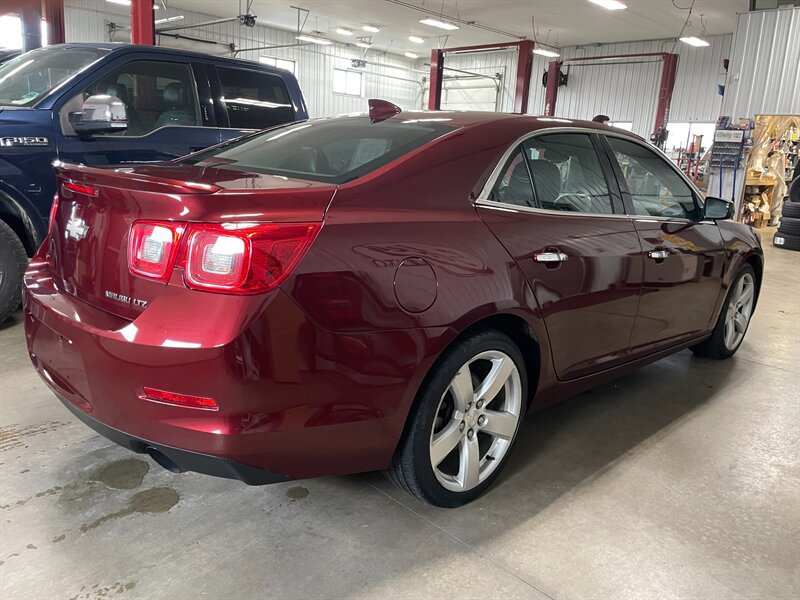 Used 2015 Chevrolet Malibu LTZ FWD image 6