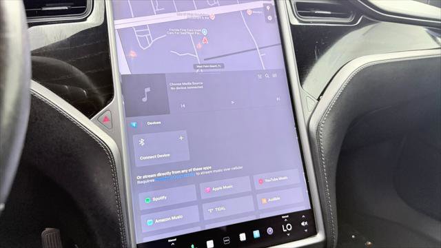 Used 2018 Tesla Model S 75D AWD/4WD image 30