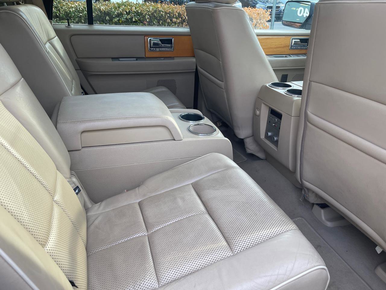 Used 2008 Lincoln Navigator 4WD image 17