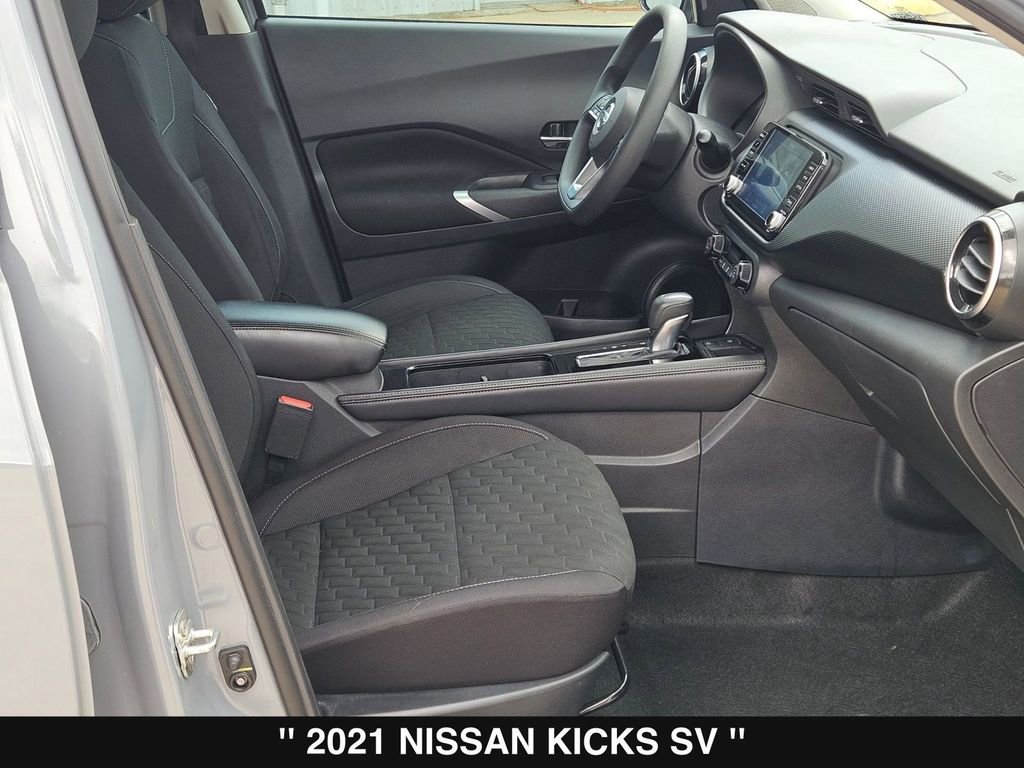 Used 2021 Nissan Kicks SV image 25