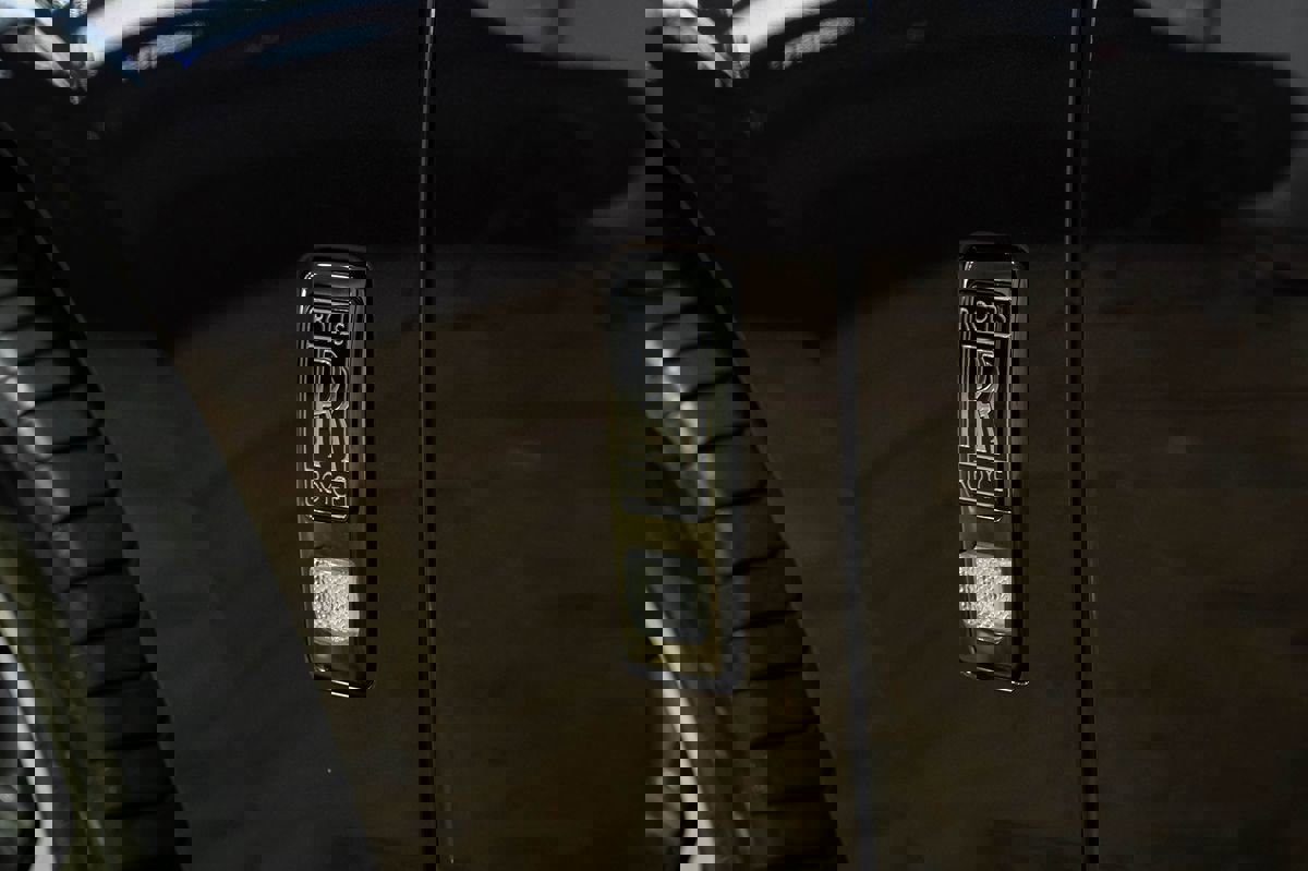 Used 2023 Rolls-Royce Cullinan Black Badge w/ Dark Exterior Package image 57