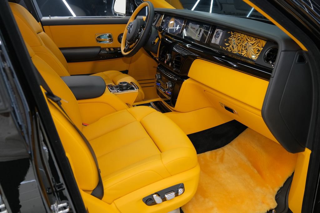 Used 2026 Rolls-Royce Phantom Sedan image 51