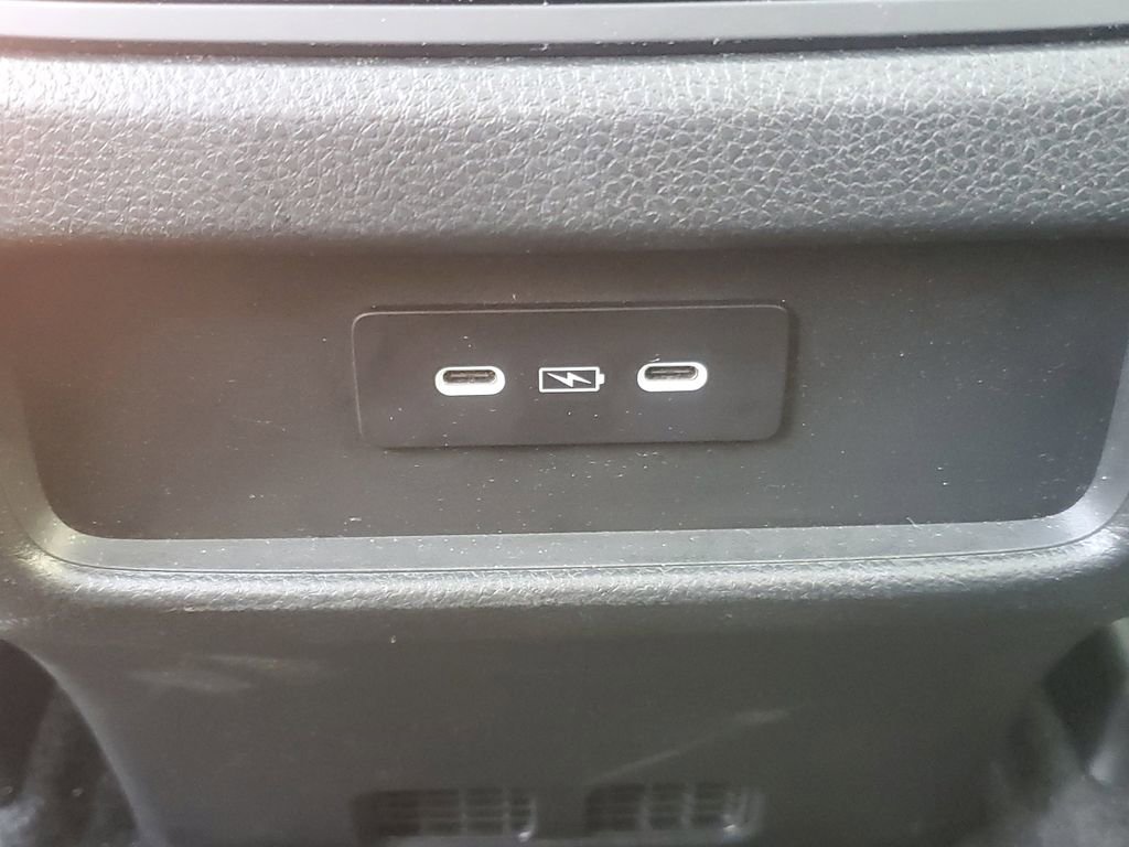 Used 2025 Honda Pilot Touring image 27