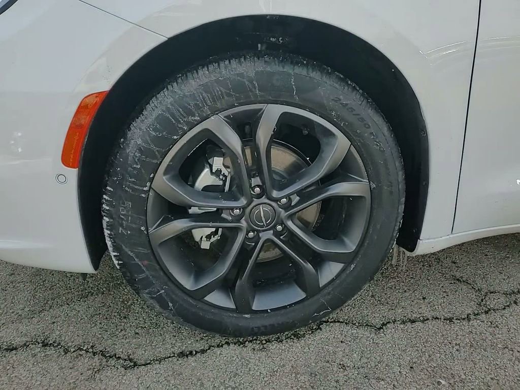 New 2026 Chrysler Pacifica Select FWD image 18