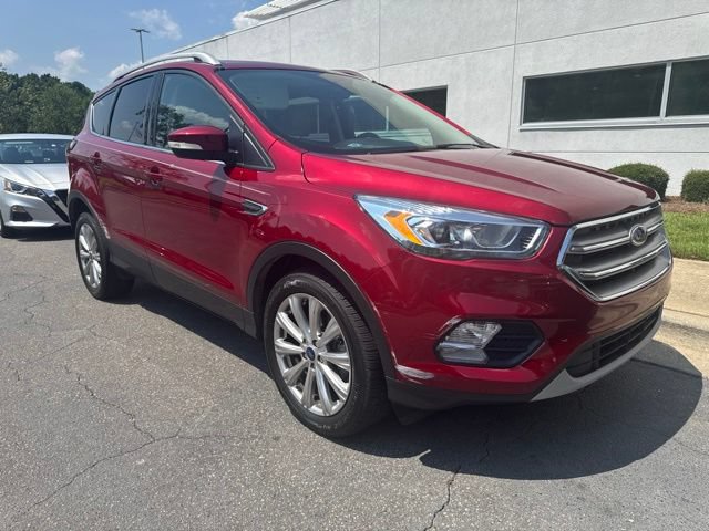 Used 2017 Ford Escape Titanium FWD image 4