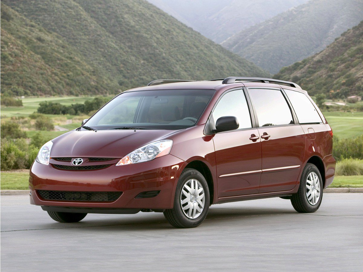 Used 2009 Toyota Sienna CE