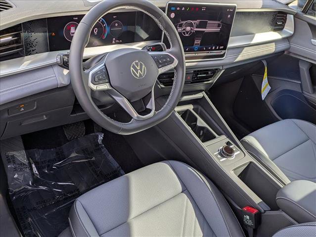 New 2026 Volkswagen Tiguan SE image 3