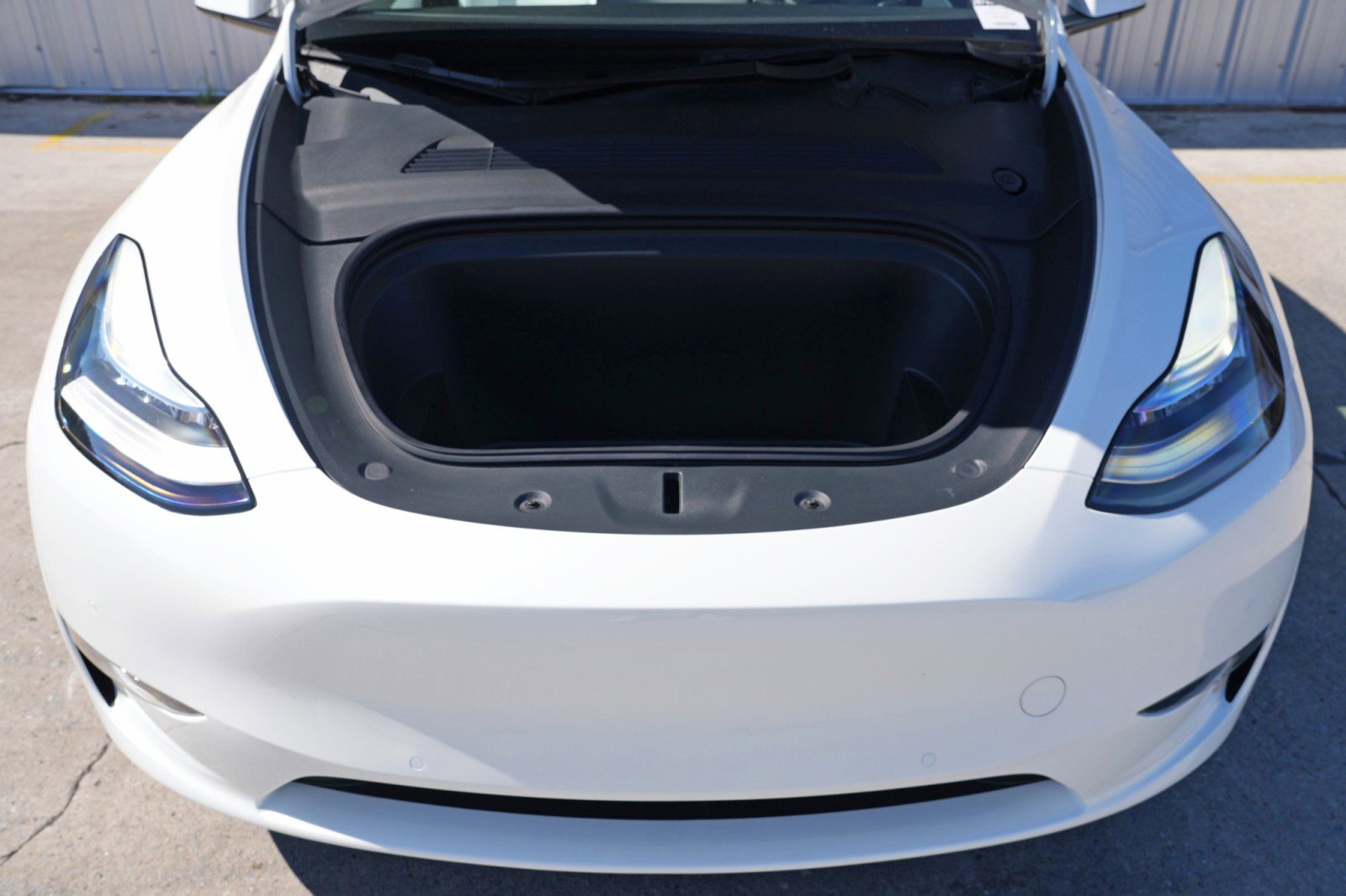 Used 2021 Tesla Model Y Long Range image 8