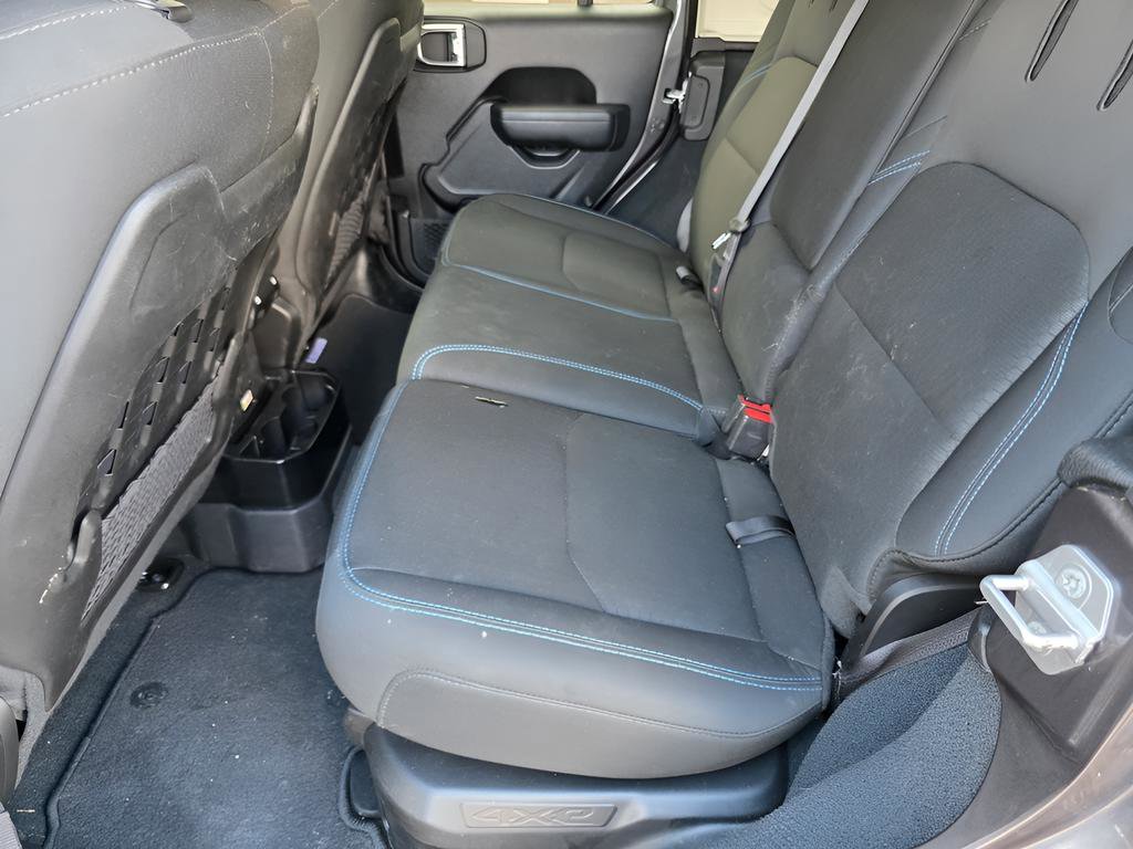 Used 2022 Jeep Wrangler Unlimited Rubicon 4xe image 15