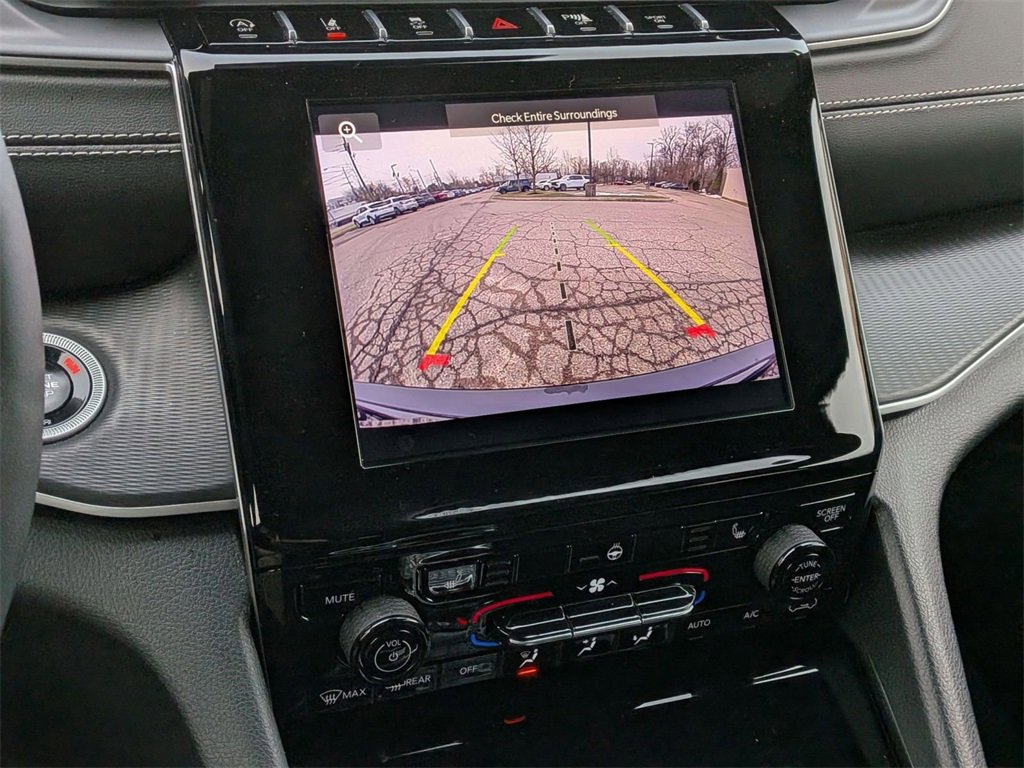 Certified 2024 Jeep Grand Cherokee Altitude image 24