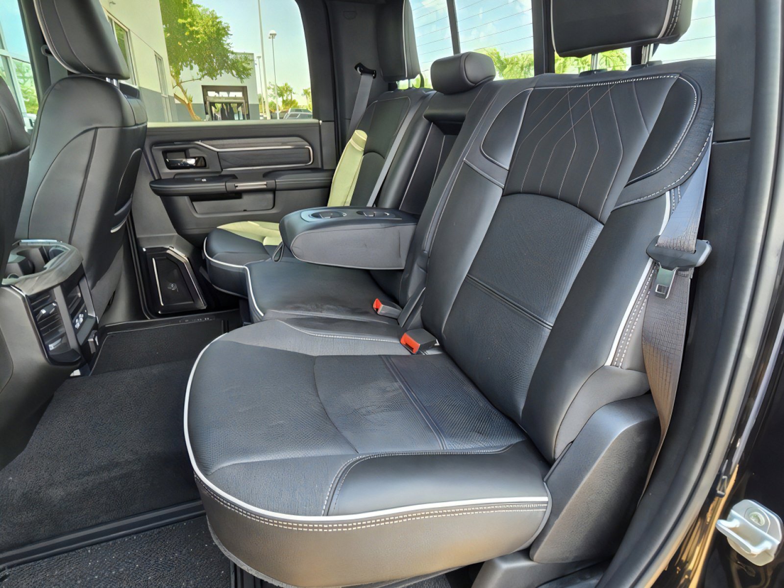 New 2025 RAM 2500 Limited image 16