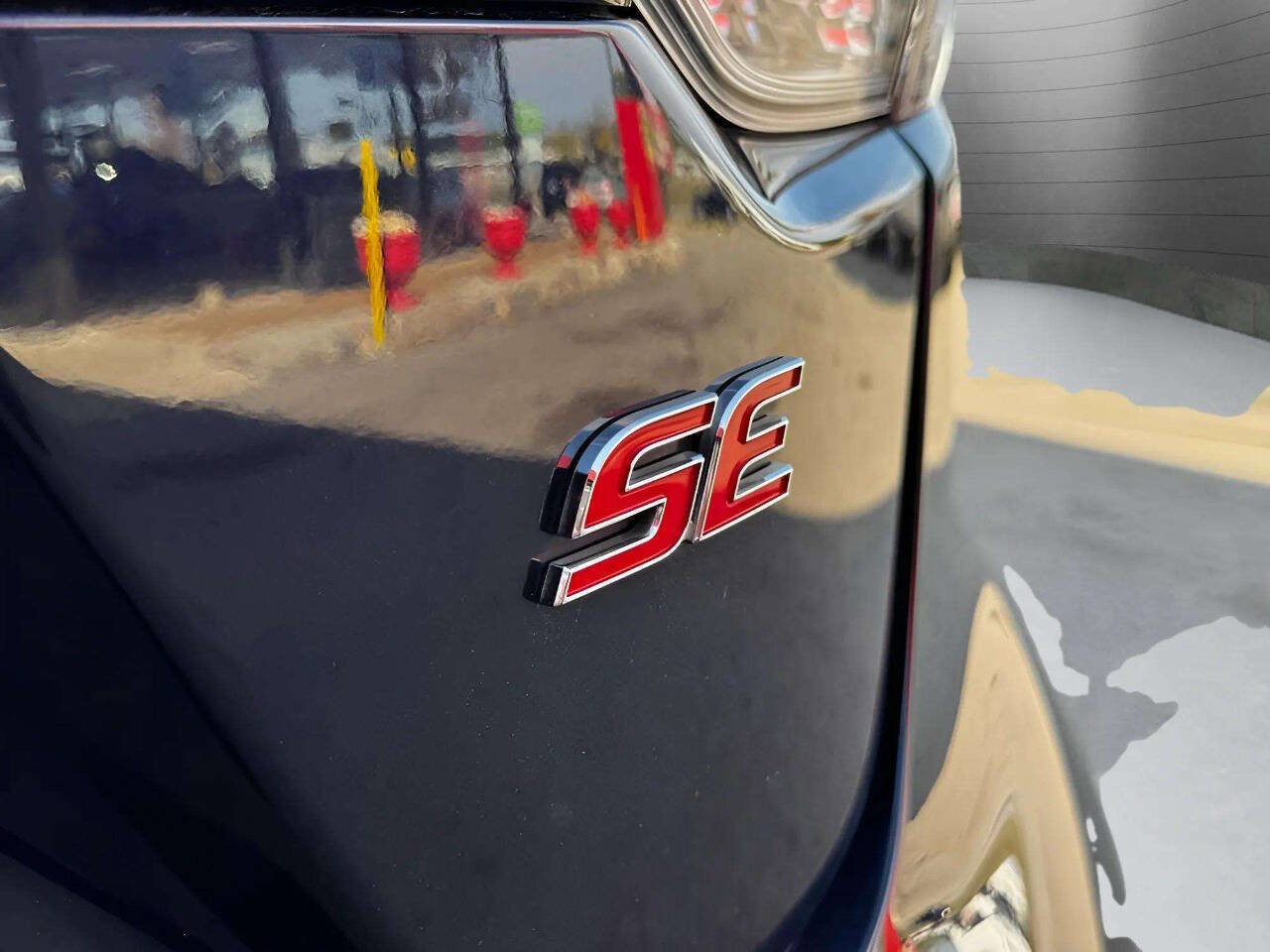 Used 2020 Toyota Corolla SE image 28