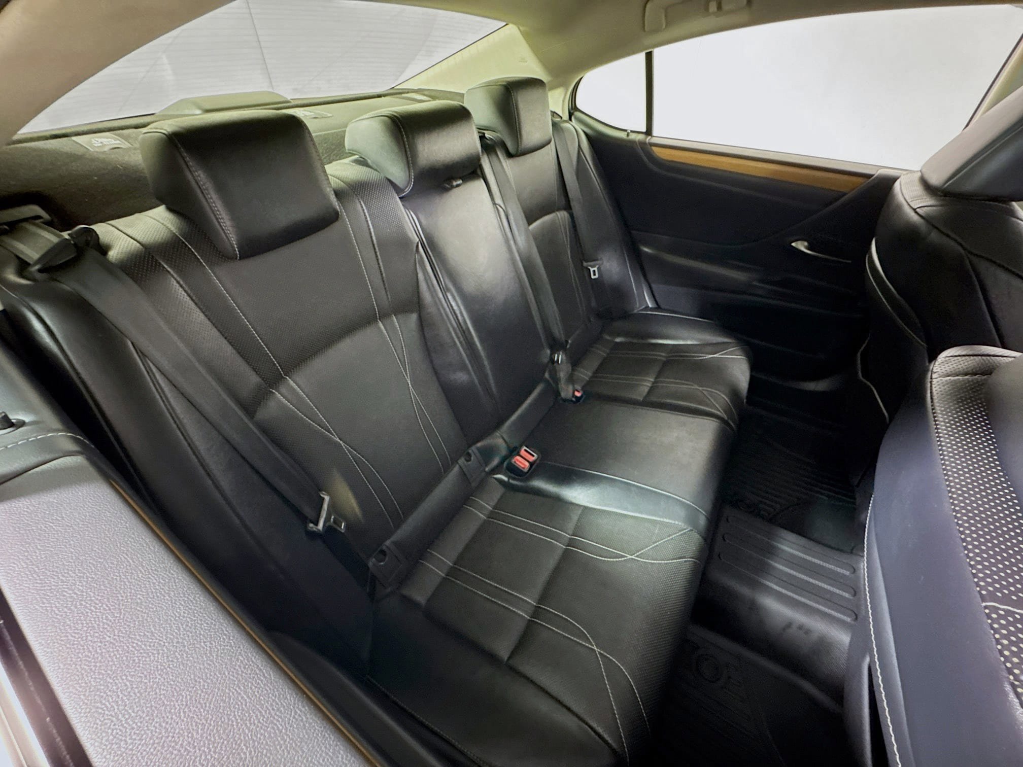 Used 2019 Lexus ES 350 w/ Accessory Package 2 FWD image 25