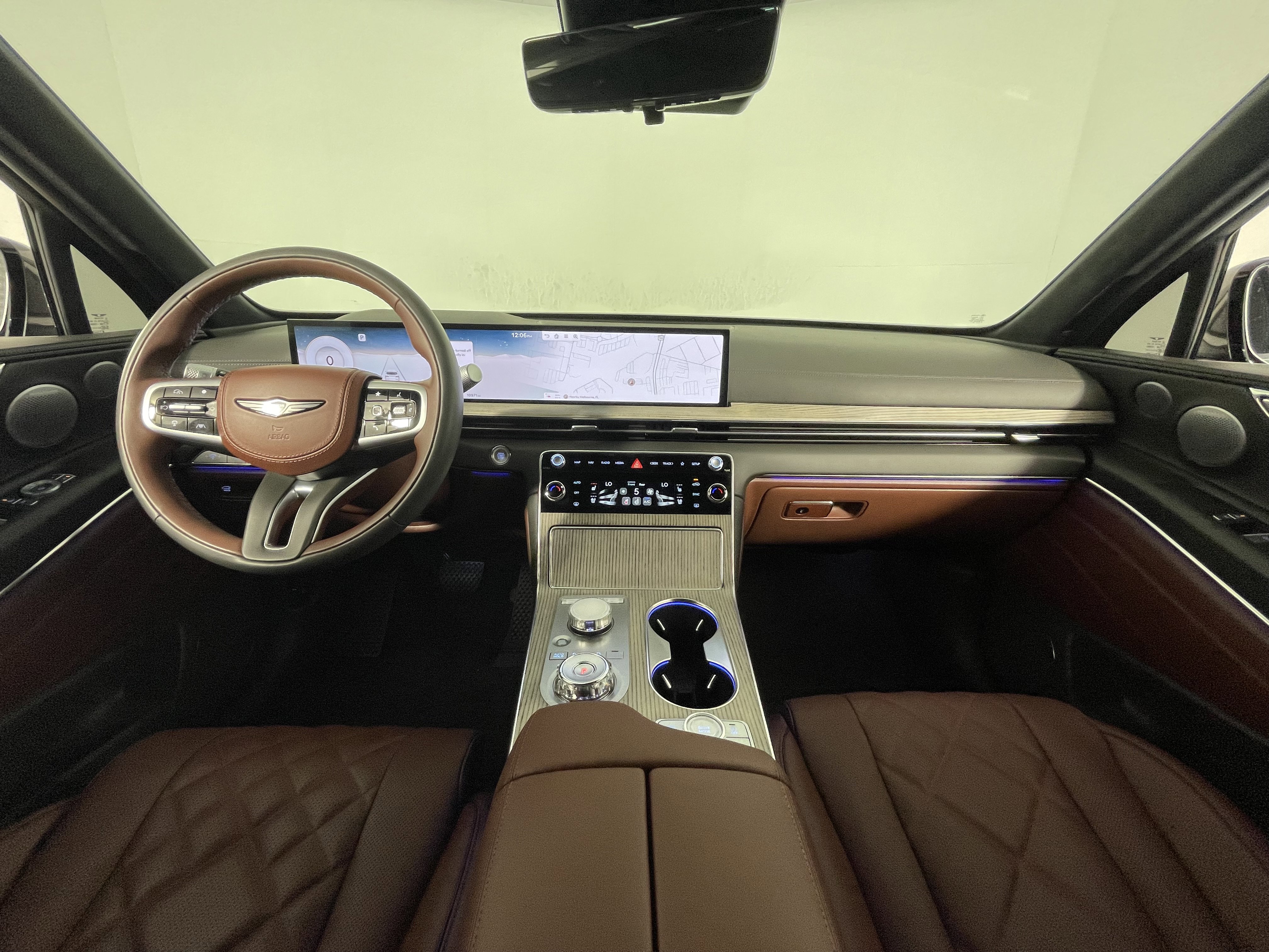 Used 2025 Genesis GV80 3.5T Prestige image 11