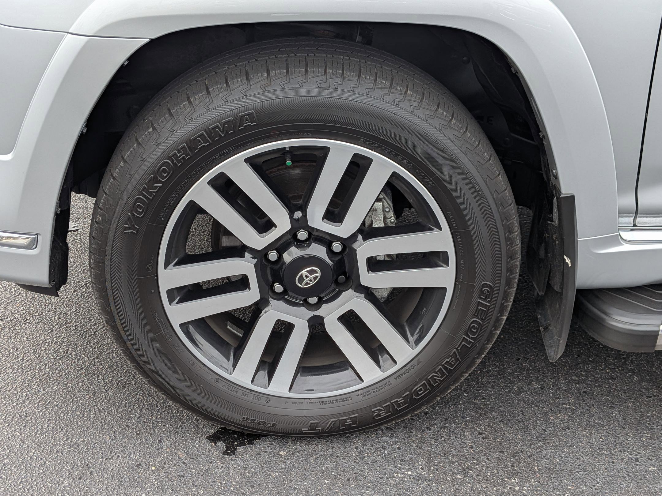 Used 2022 Toyota 4Runner Limited image 9