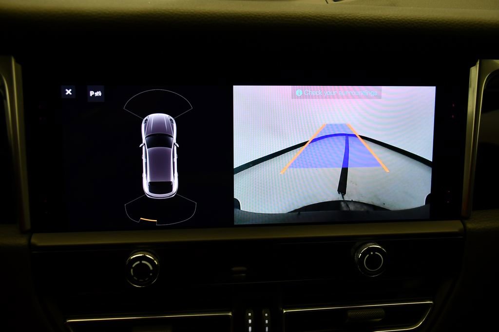 Used 2023 Porsche Macan S image 32