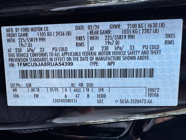Used 2024 Ford Escape Platinum w/ Class II Trailer Tow Package AWD/4WD image 29