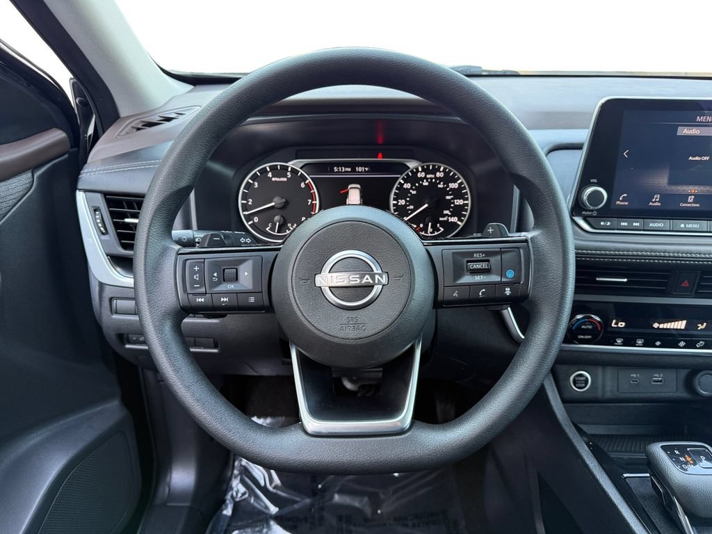 Used 2023 Nissan Rogue SV FWD image 12