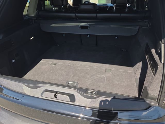 Used 2023 BMW X5 xDrive45e image 41