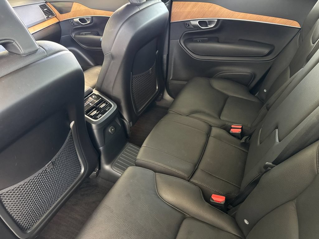 Certified 2024 Volvo XC90 T8 Plus AWD/4WD image 11