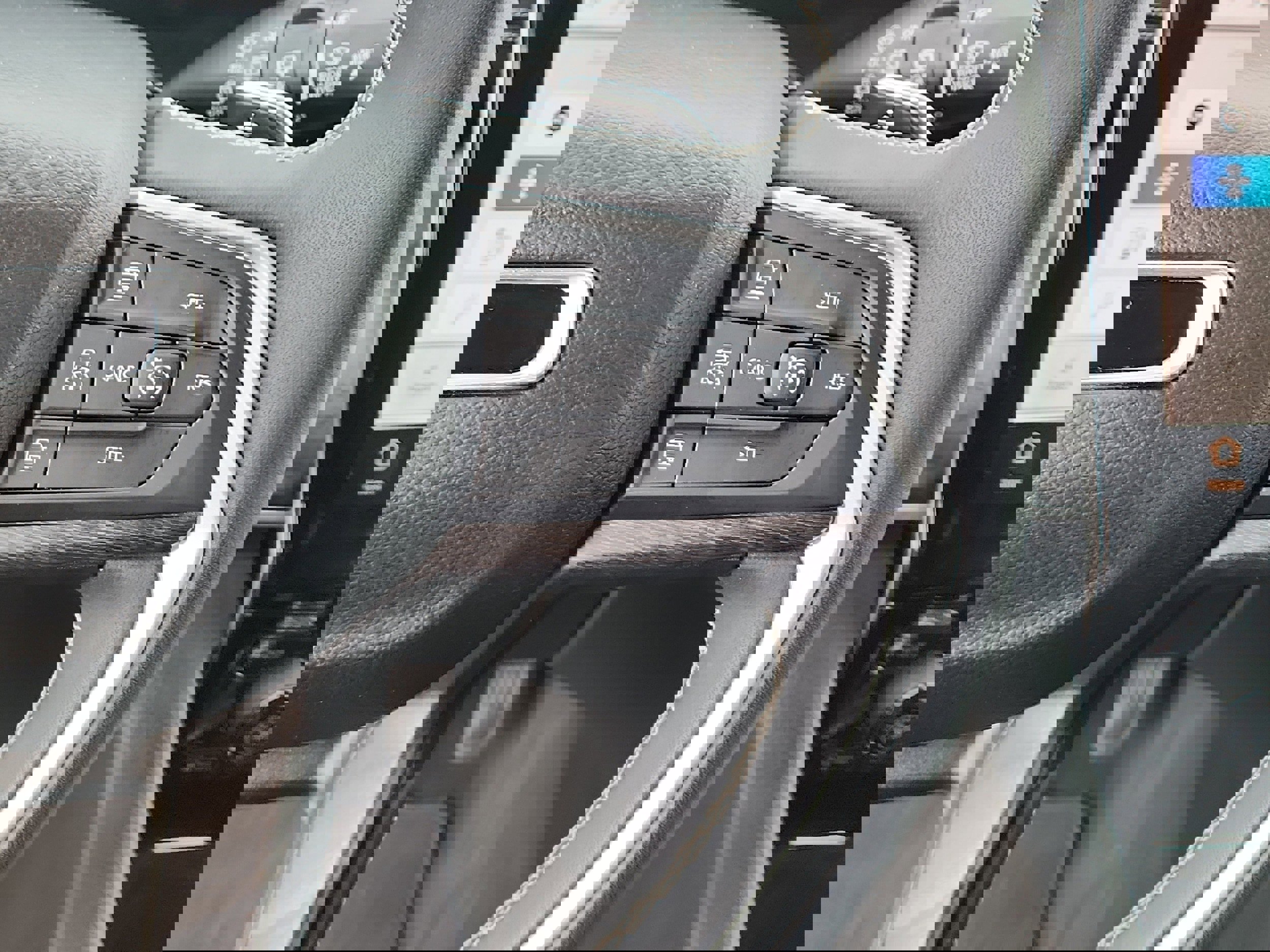 Used 2023 Jeep Grand Cherokee Limited image 17