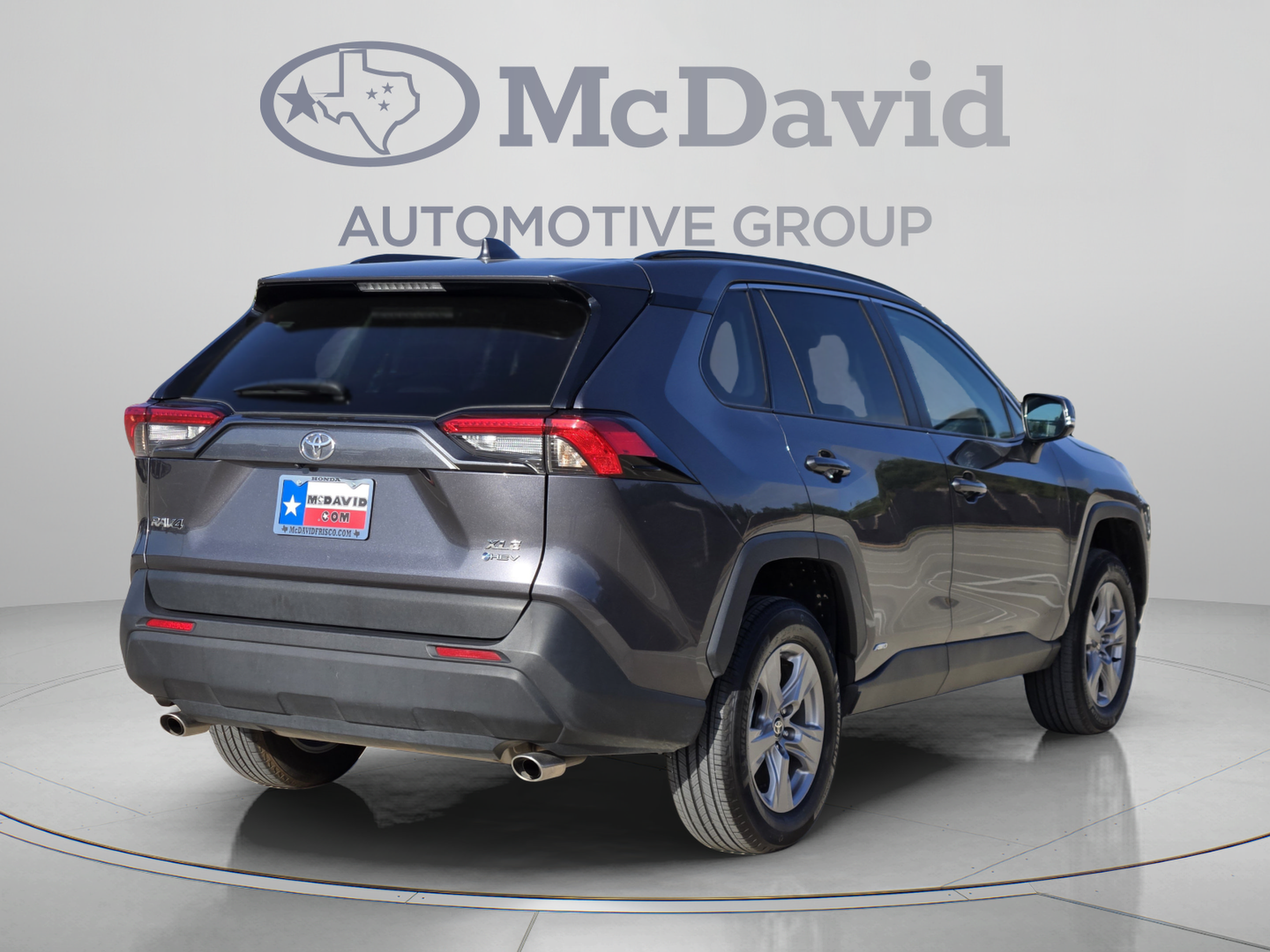 Used 2025 Toyota RAV4 XLE AWD/4WD image 6