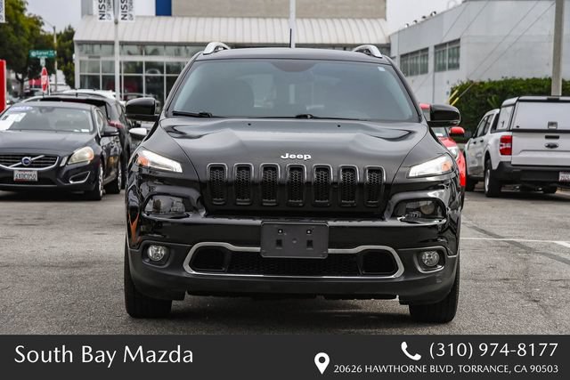 Used 2017 Jeep Cherokee Limited FWD image 2