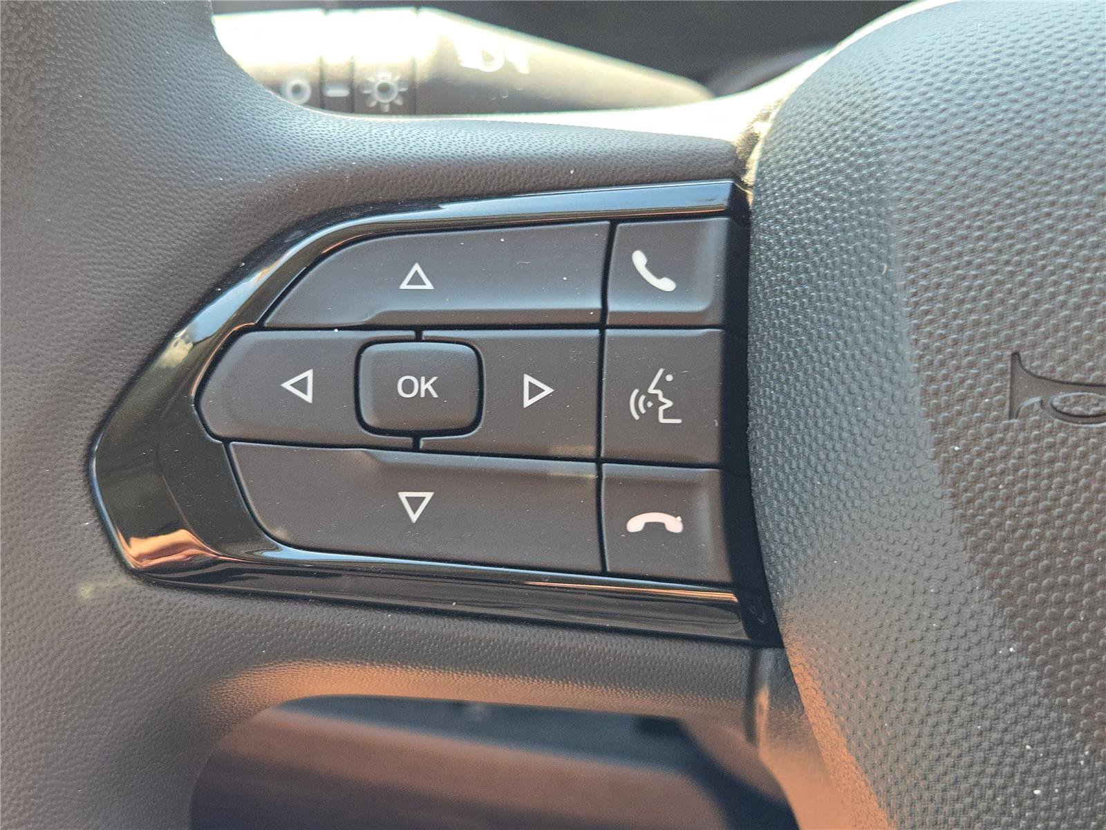 Used 2025 RAM ProMaster 2500 w/ Convenience Group image 30