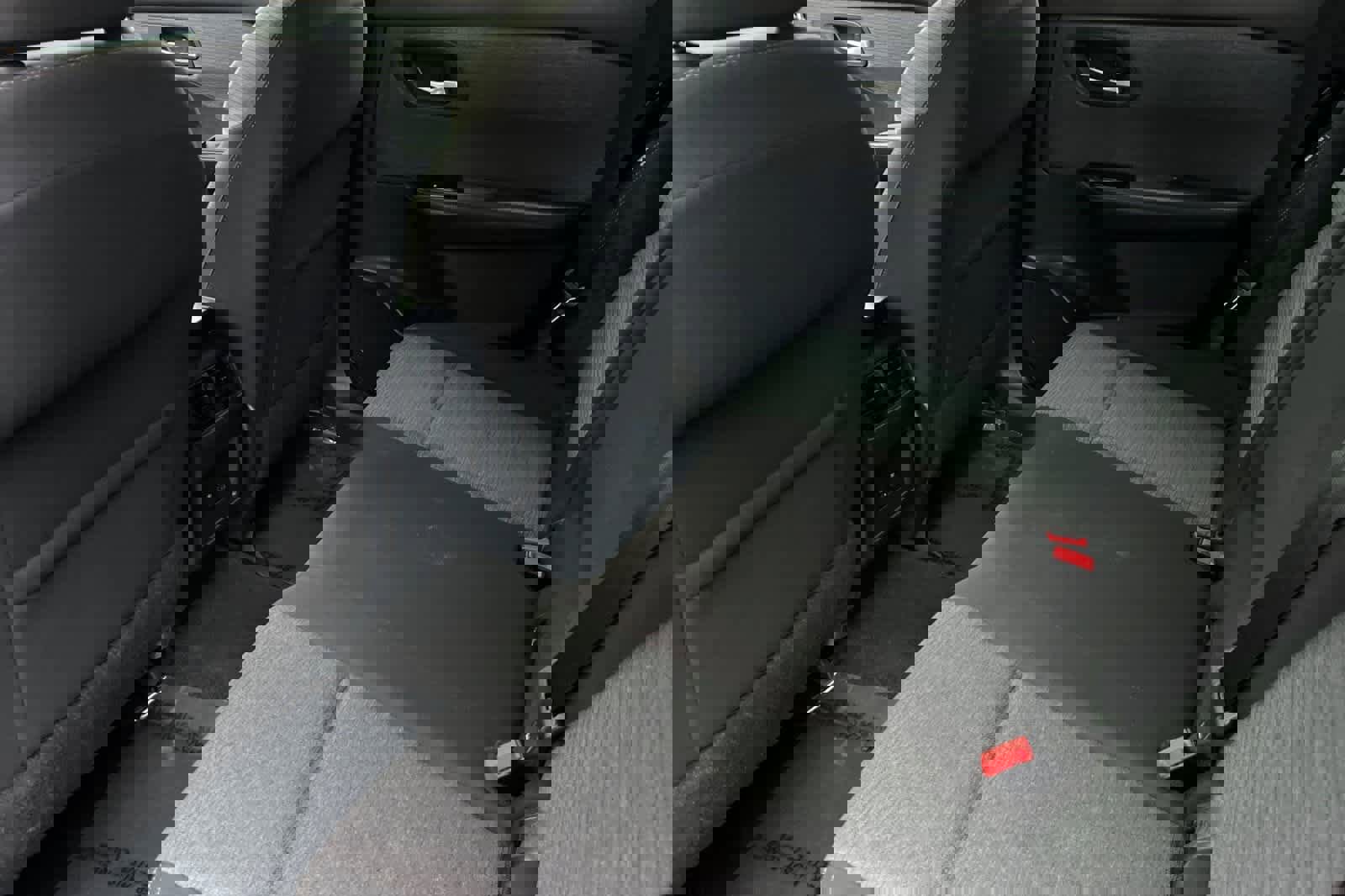 Certified 2022 Nissan Rogue SV image 5