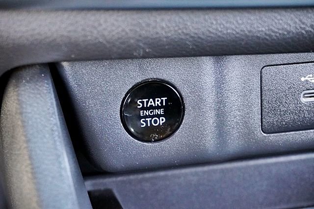 Used 2024 Nissan Rogue SV image 30