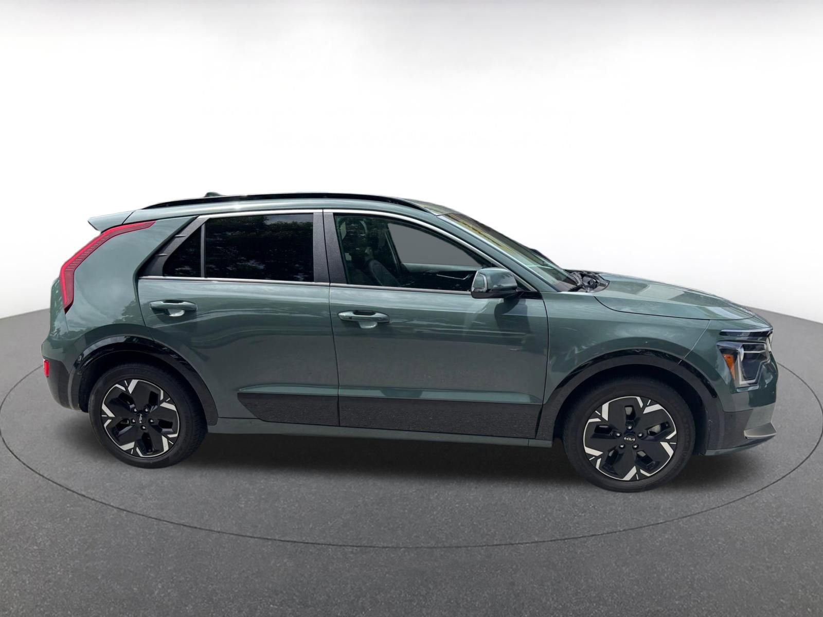 Used 2024 Kia Niro Wind FWD image 8
