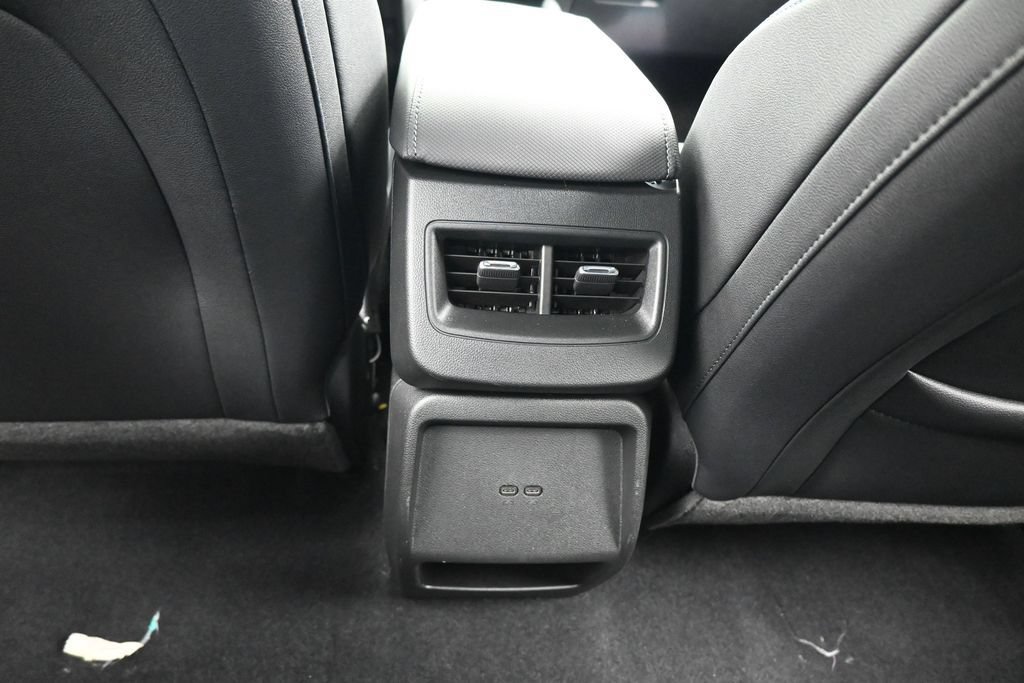 Used 2026 Chevrolet Equinox EV LT FWD image 42