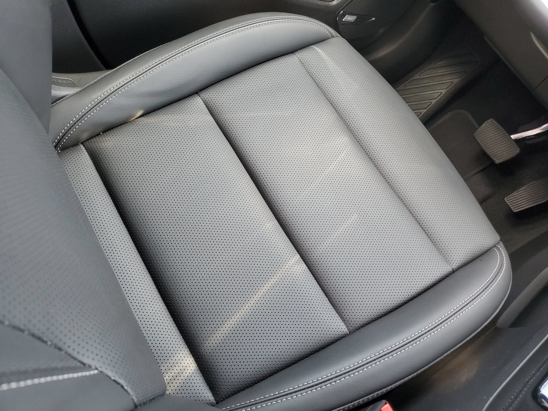 Used 2024 Buick Envision Preferred AWD/4WD image 15