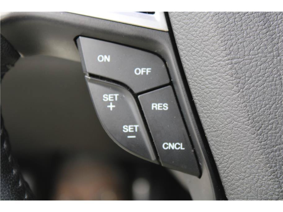 Used 2017 Ford Fusion Titanium AWD/4WD image 19