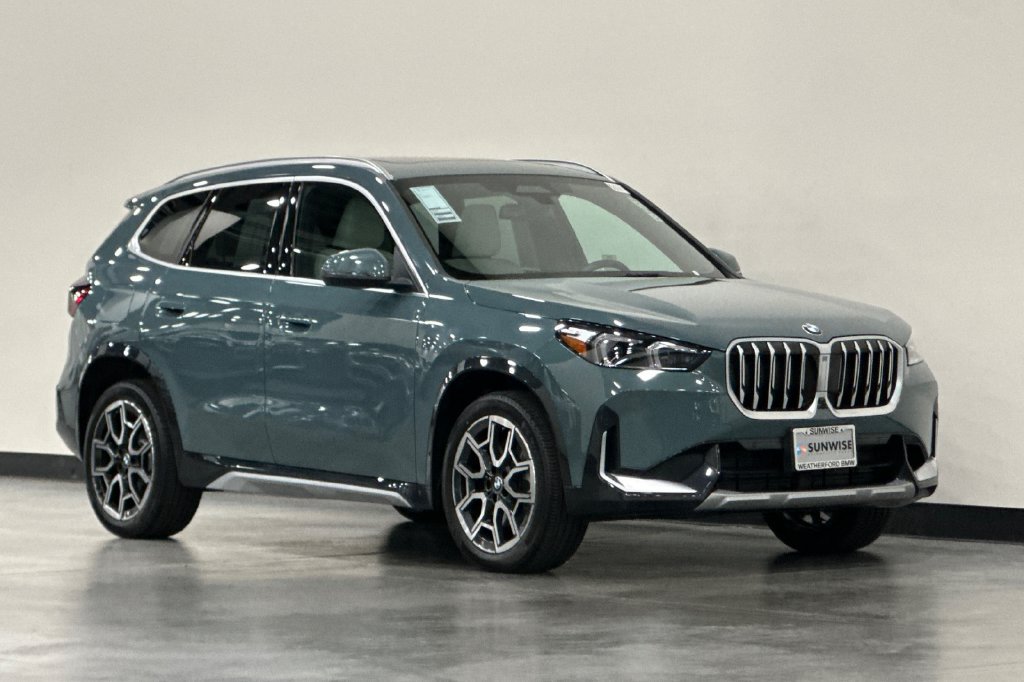 Used 2026 BMW X1 xDrive28i w/ Technology Package AWD/4WD image 2