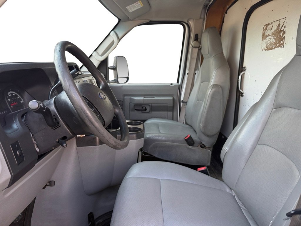Used 2016 Ford E-350 and Econoline 350 Super Duty image 13