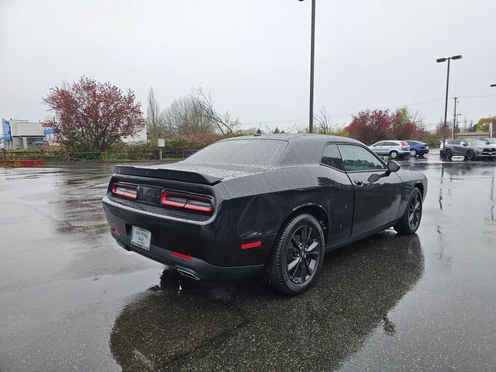 Used 2022 Dodge Challenger SXT w/ Blacktop Package image 7