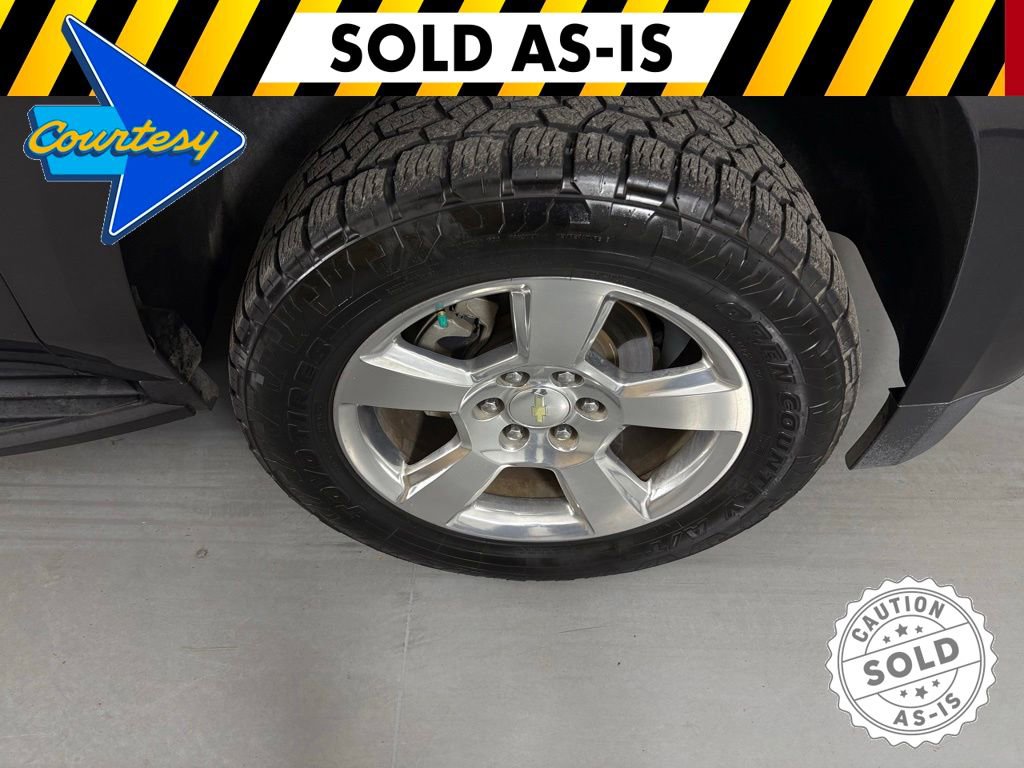 Used 2017 Chevrolet Suburban LT w/ Luxury Package RWD image 10