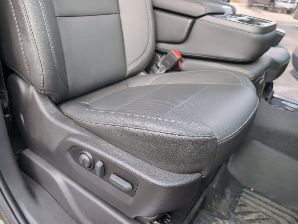 Used 2022 Chevrolet Silverado 2500 LTZ w/ Z71 Off-Road Package image 33