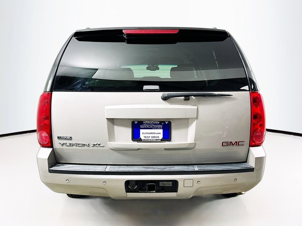Used 2007 GMC Yukon XL SLT w/ SLT Preferred Equipment Group RWD image 15