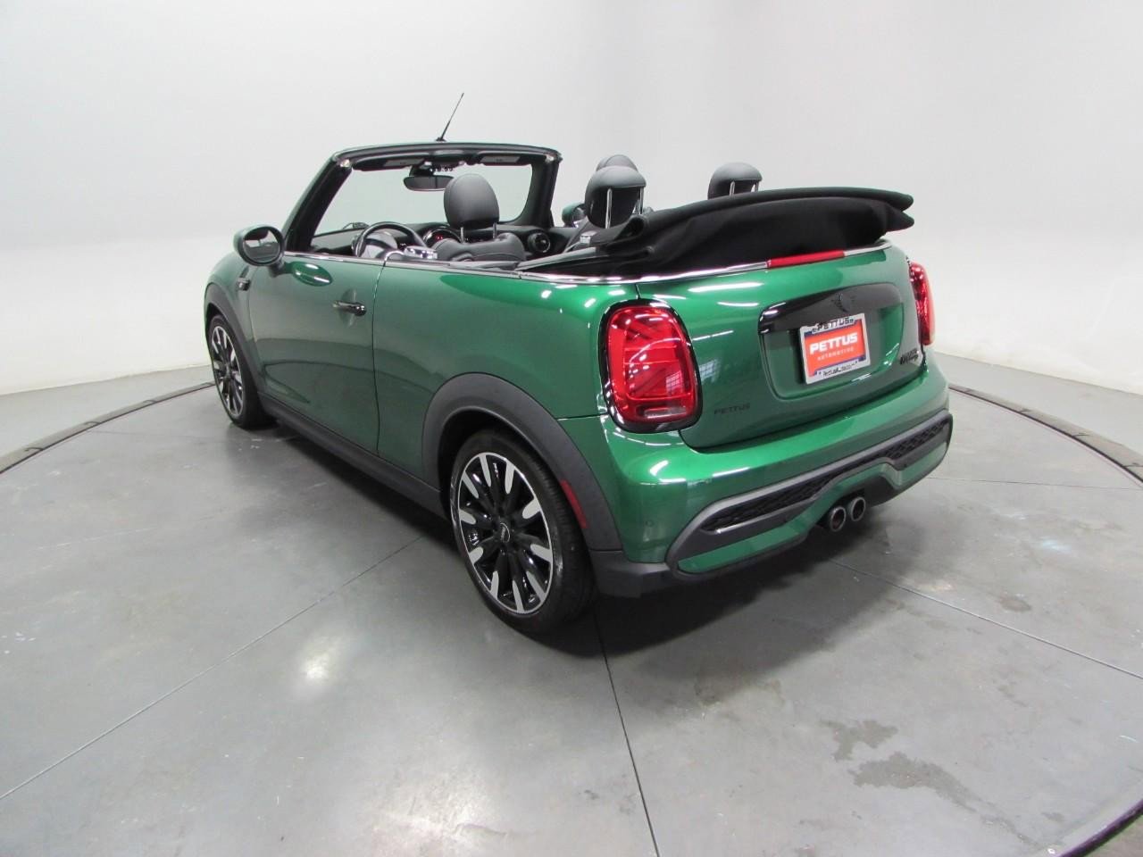 Used 2022 MINI Cooper S w/ Premium Package image 13