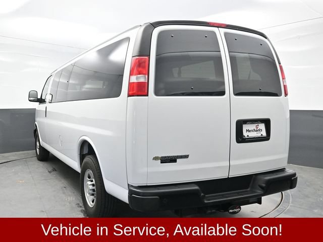 Used 2024 Chevrolet Express 3500 LS RWD image 5