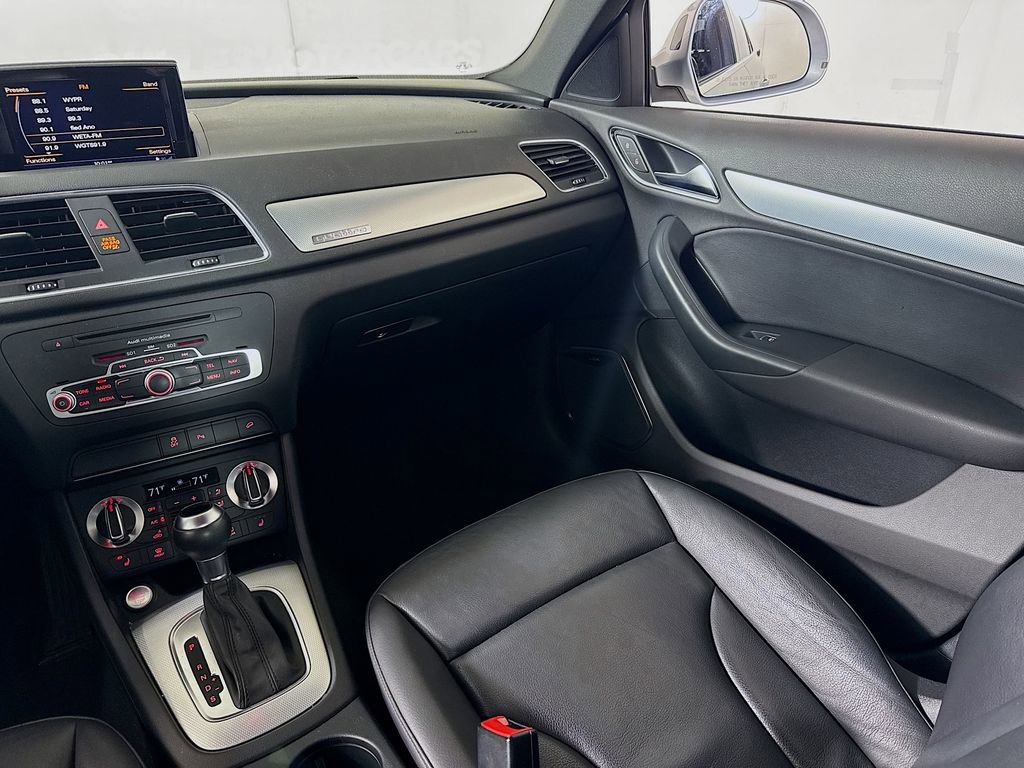 Used 2015 Audi Q3 2.0T Prestige image 25