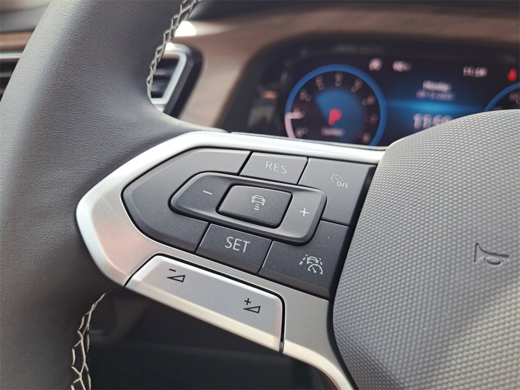 New 2026 Volkswagen Atlas SE image 14