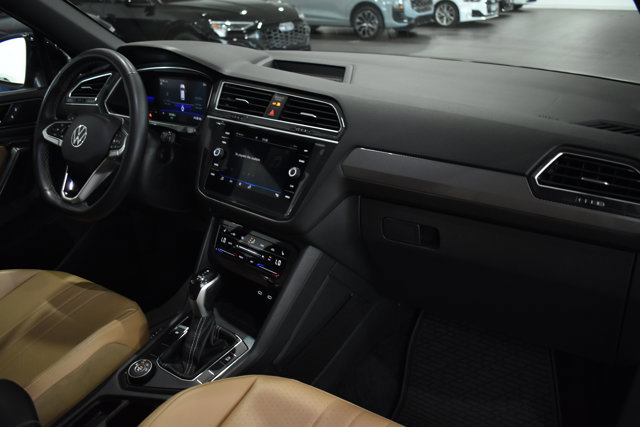 Used 2022 Volkswagen Tiguan SE AWD/4WD image 28