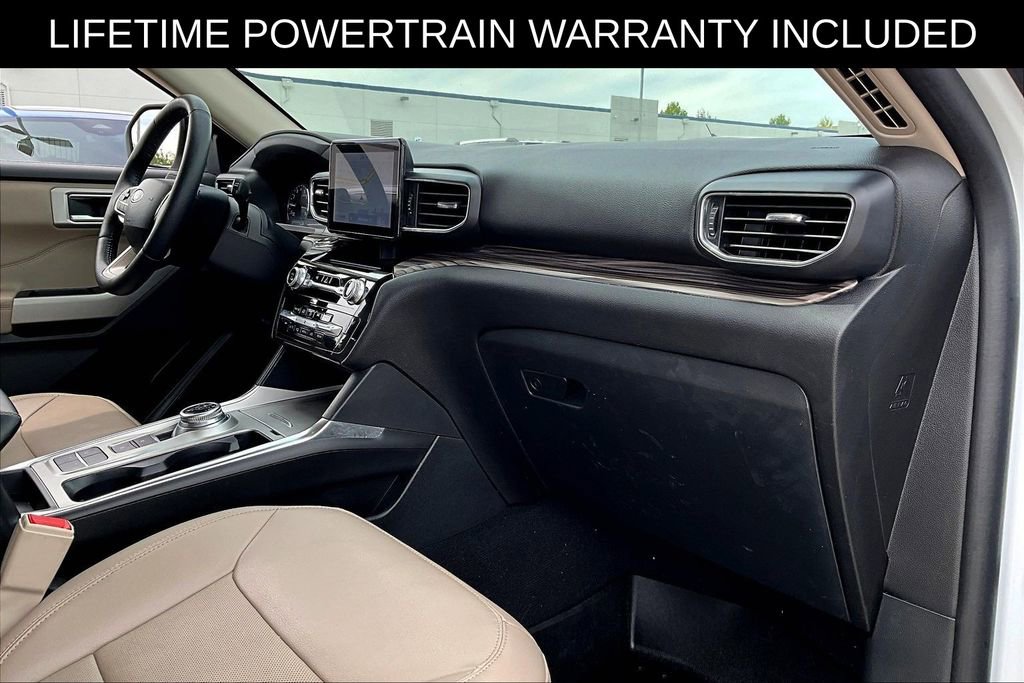 Used 2024 Ford Explorer Limited image 21
