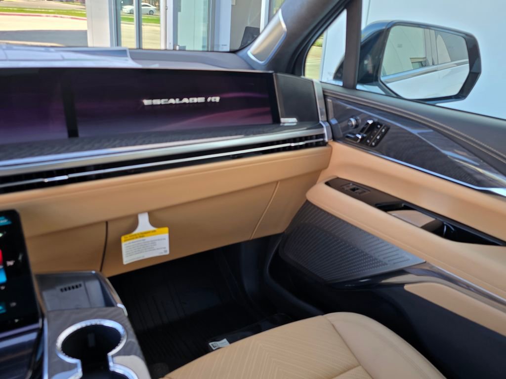 New 2026 Cadillac Escalade IQ Sport 2 w/ LPO, ONYX Package image 22