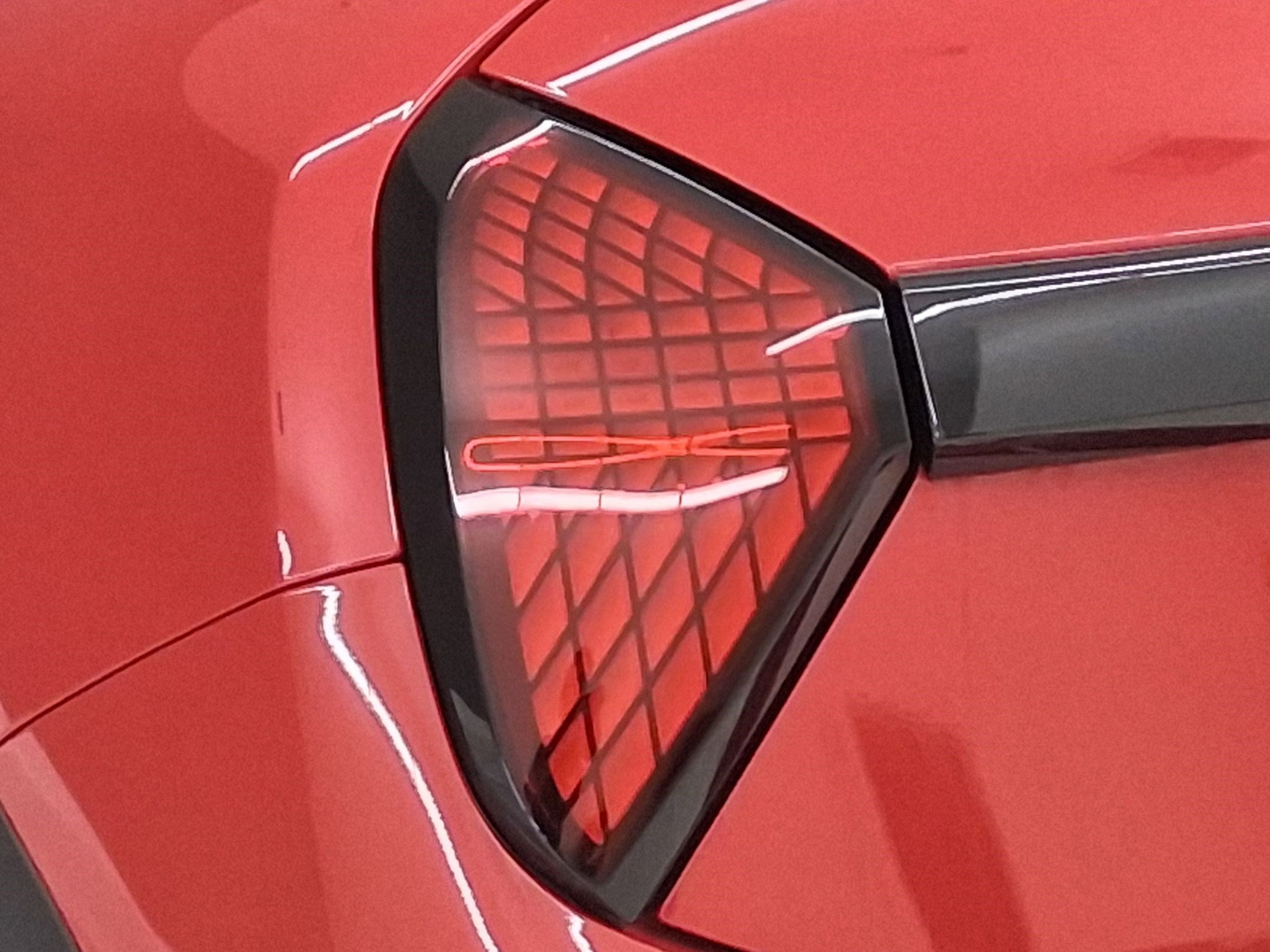 Used 2025 MINI Cooper 2-Door Hardtop image 11