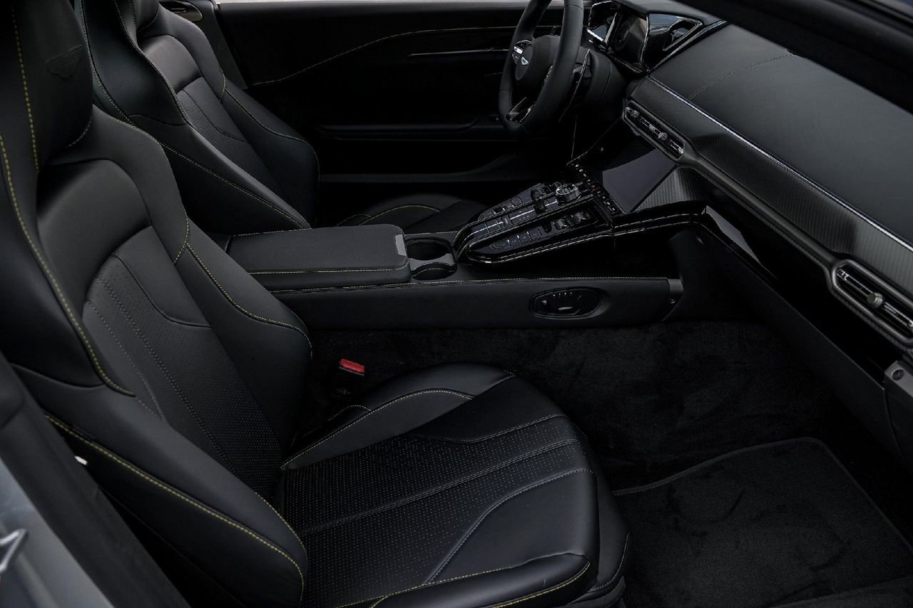 New 2026 Aston Martin V8 Vantage Coupe image 35