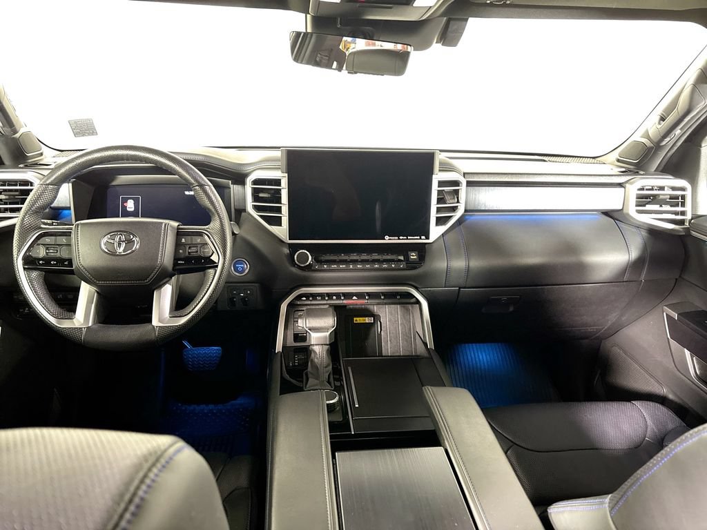 Used 2024 Toyota Sequoia Platinum AWD/4WD image 12